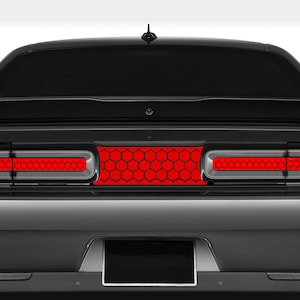 Set met massieve honingraatstickers achterlichten en scheidingswand past op Dodge Challenger sxt gt rt srt scatpack