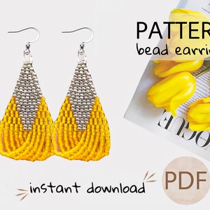 Peut inclure: Un modèle de téléchargement numérique pour des boucles d'oreilles en perles. Les boucles d'oreilles sont jaunes et argentées et ont une forme de larme. Le modèle est disponible en téléchargement PDF. L'image comprend également le texte "PATTERN bead earrings" et "instant download PDF".
