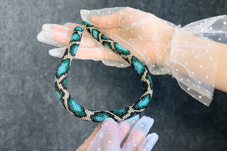 KIT pour fabriquer un collier et un bracelet de serpent bleu azur au Crochet de perles Fabrication de bijoux Artisanat adulte Bijoux de corde bricolage image 8