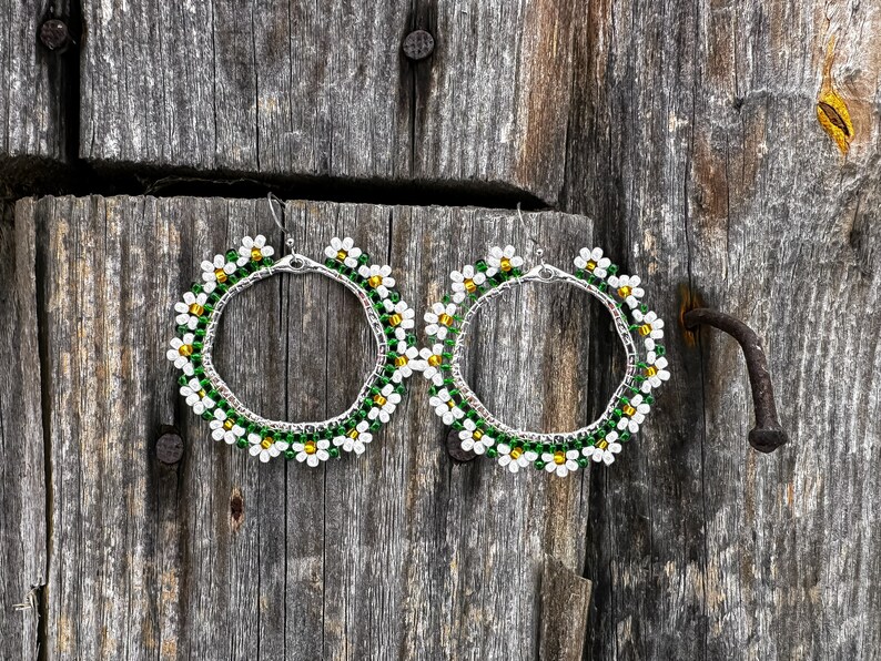 DIY Kit green hoop boho daisy Bead Earrings, white flowers chamomile Spring Earrings making Craft gift, beadwork Native American Earrings image 7