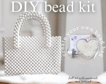 Zestaw DIY: Biała torebka z koralików, kompletny zestaw DIY: Torebka z koralików z samouczkiem, Torebka z koralików, Prezent dla niej, Pomysł na hobby na imprezę, Zestaw do robienia torebek z koralików