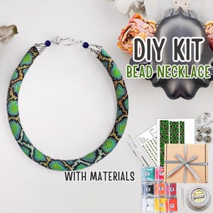 Kit para hacer collares de ganchillo con cuentas de pitón verde, patrón de cuerda con cuentas de diseño de serpiente, kit para hacer joyas de ganchillo con cuentas, manualidades para hacer collares