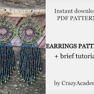 Peut inclure: Un modèle PDF téléchargeable instantanément pour des boucles d'oreilles en perles en forme d'attrape-rêves avec un schéma de couleurs vert et noir. Le modèle comprend un bref tutoriel et est réalisé par CrazyAcademy.