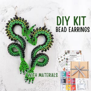 Kit DIY de pendientes de cuentas de dragón verde y negro – Patrón de joyería gótica de reptil – Tutorial de abalorios con punto ladrillo – Regalo artesanal para adultos