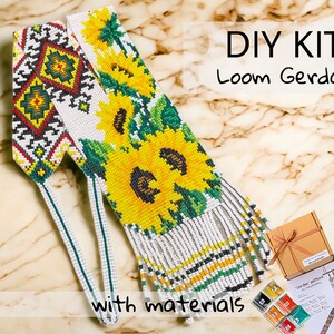 Puede incluir: Kit de bricolaje para hacer un collar de cuentas tejido en telar. El kit incluye materiales e instrucciones para crear dos diseños diferentes: un patrón geométrico y un patrón de girasol.