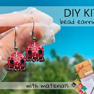 DIY Kit Cute Octopus bead needle beginner kit, beading Jellyfish kit for adults and kids, Beach vibes diy box, Unique gift, easy bead pattern