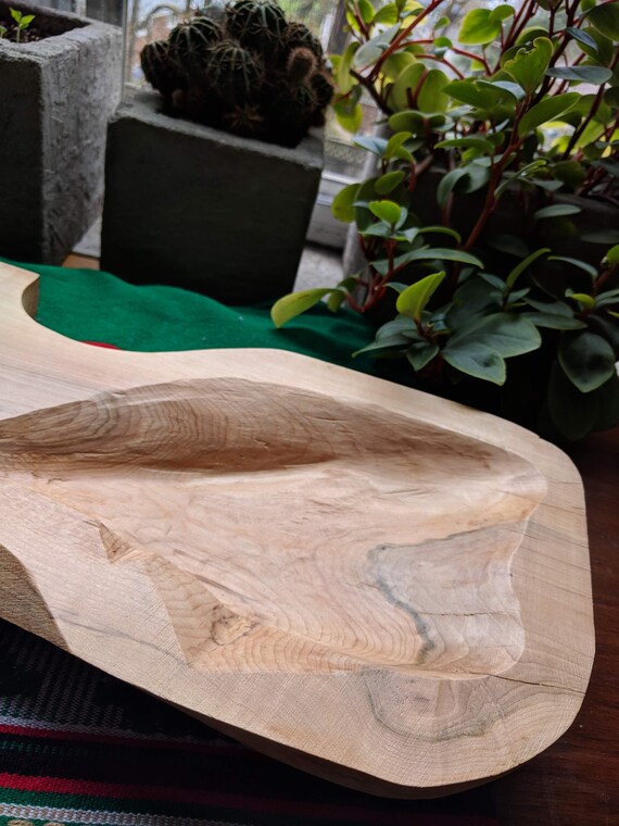 Hand carved Maple center piece natural wood colour from reclaimed wood