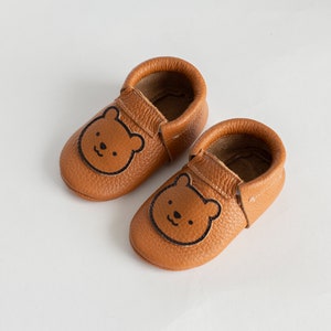 Taddy Bear, chaussures de bébé en cuir, mocassins personnalisés avec semelle souple, nouveau-né, nourrisson, enfant en bas âge, anniversaire, cadeau de douche de bébé