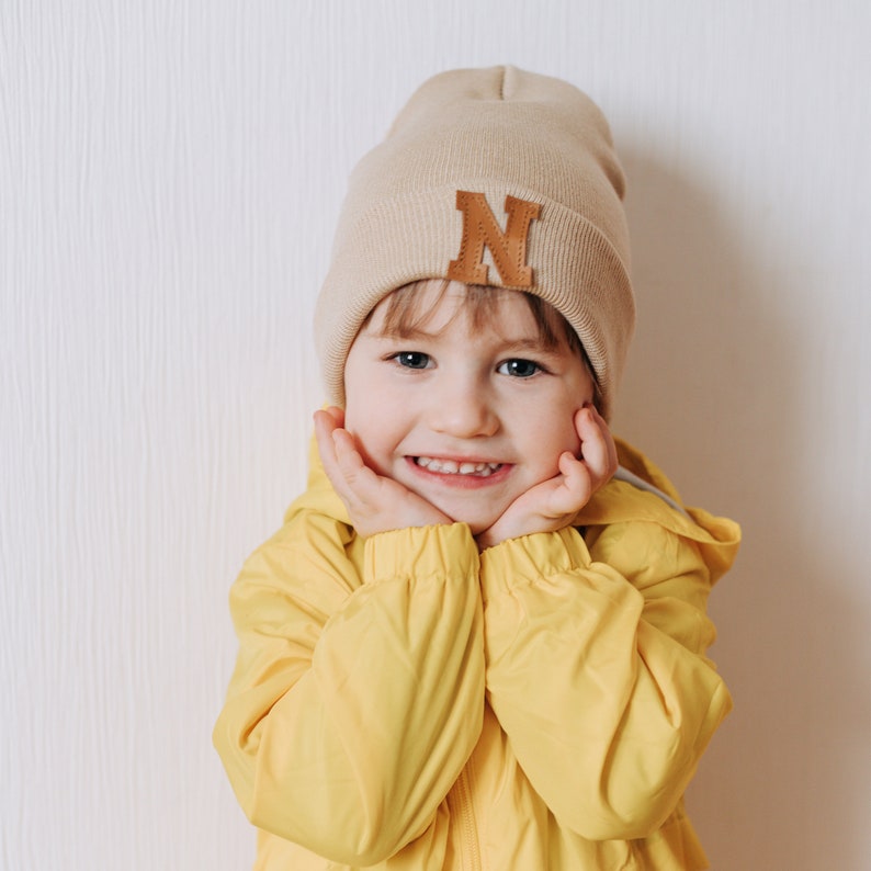 Looking for a new hat for your baby? Look no further than our baby hat shop! We have a wide selection of hats for babies of all ages, from beanies to sun hats.