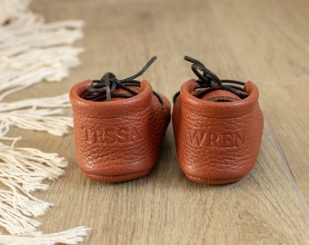 Baby Shoes, Custom Name Moccasins, Booties, Italian Leather, Newborn, Infant, Toddler, Walker, Crib Baby Boys Shoes, Chaussures de bébé