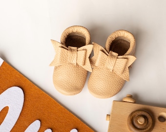 Soft sole leather baby shoes, infant girls soft sneakers, bebe garcon fille cuir chaussons, krabbelschuhe porter