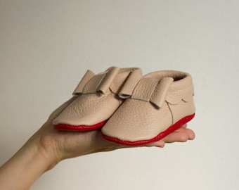 Light pink baby moccasins with red sole, Italian leather,  Newborn, infant, toddler soft shoes