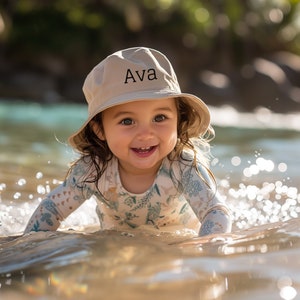 Sombrero de sol personalizado para bebé niño: tema de surf, nombre personalizado, sombrero de playa para diversión de verano imagen 3