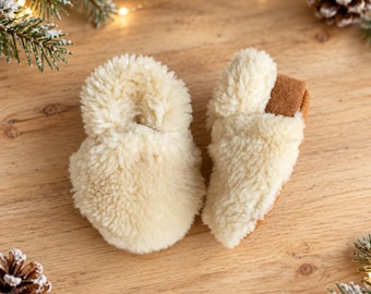 Mocasines de piel de oveja para bebé, zapatos de invierno cálidos para bebé, botines de cuero italiano con suela suave, pantuflas para bebés y niños pequeños, regalo para baby shower.