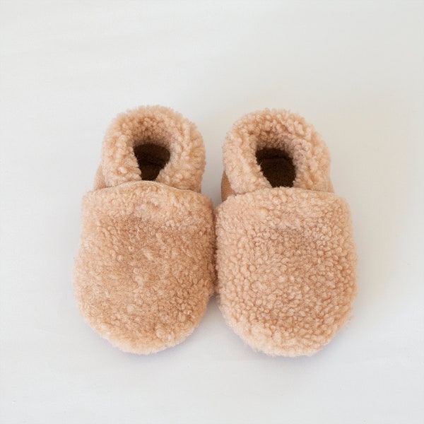 Winter Pink Baby Moccasins, Genuine Shearling, Unisex Kids, Infant, Toddler, Newborn, Boy, Girl Shoes, Baby Gift, Krabbelschuhe