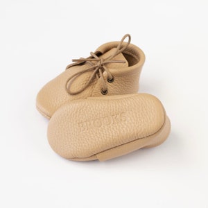 Baby leather Moccasins with shoelaces, Italian leather, Newborn, infant, toddler soft shoes, baby gift, babyschuhe, chaussures de bébé