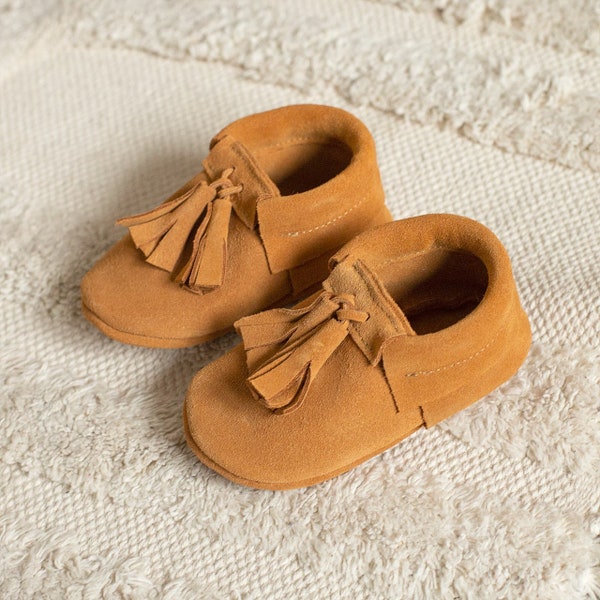 Tassels Suede Baby Moccasins, newborn, infant, toddler, Baby shoes, Girls and boys shoes, baptism shoes, Italian leather, baby shower gift