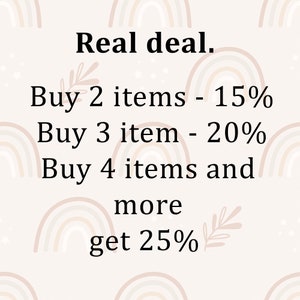 Pu&ograve; includere: Grafica di testo con uno sfondo arcobaleno e il testo "Real deal."  "Buy 2 items - 15%"  "Buy 3 item - 20%"  "Buy 4 items and more get 25%"