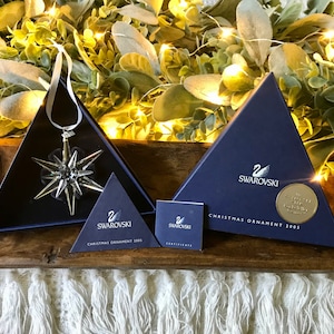 Swarovski 2005 Rockefeller Center Star Annual Limited Edition Snowflake Crystal Ornament with Box and Certificate | Christmas Collectable