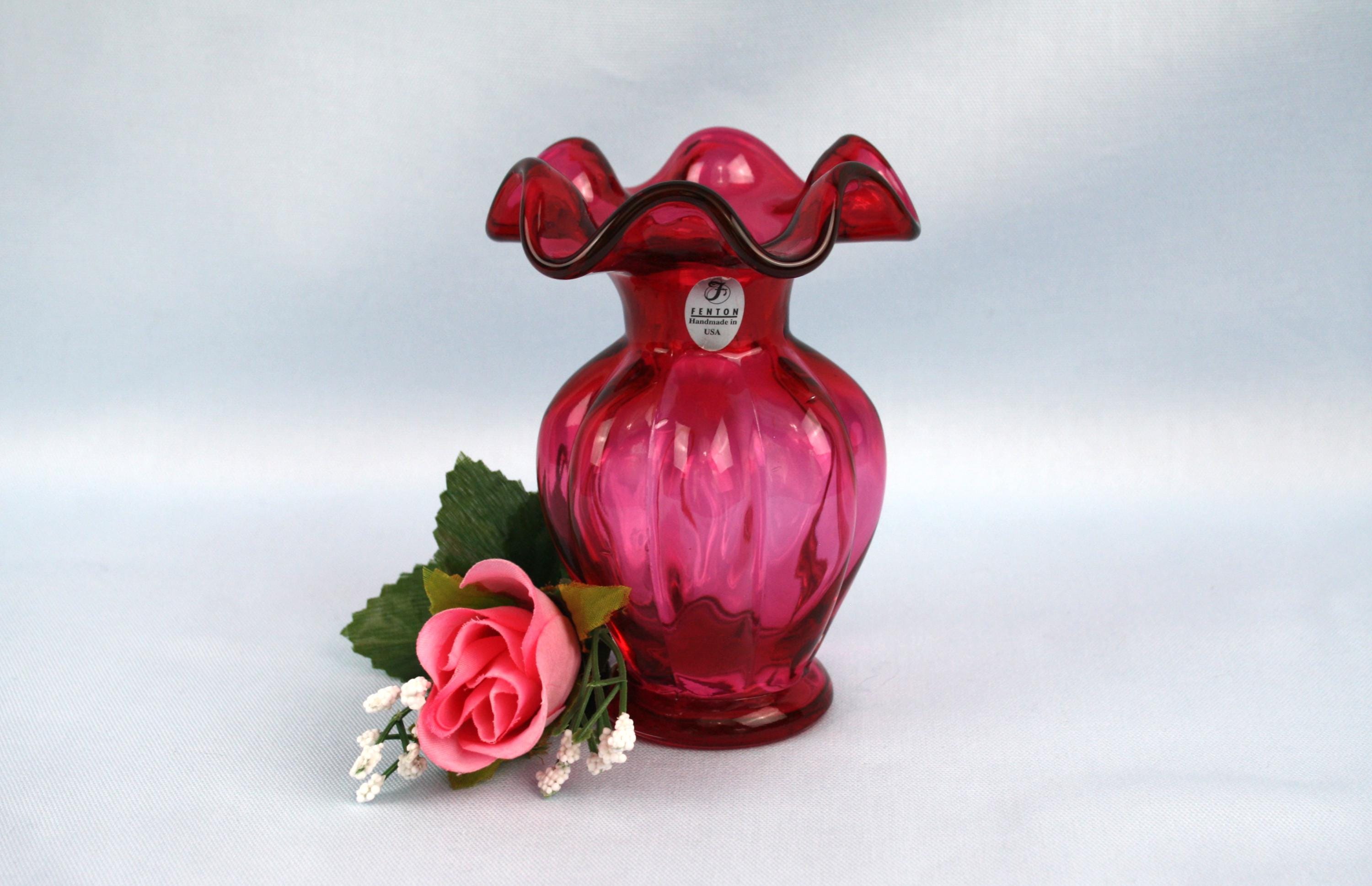 【週末SALE中！!】フェントン　ホブネイル　クランベリーガラス花瓶 週末SALE中！!】フェントン ホブネイル クランベリーガラス花瓶
