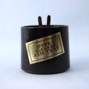 vintage pipe cleaner ashtray by Beuscher