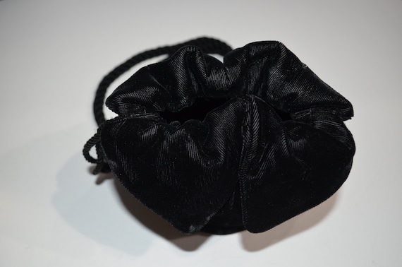 Saks Fifth Avenue Vintage Gusseted Black Velvet M… - image 7