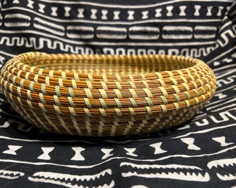 Handwoven Sweetgrass Bread Basket: Gullah Tradition, Charleston SC