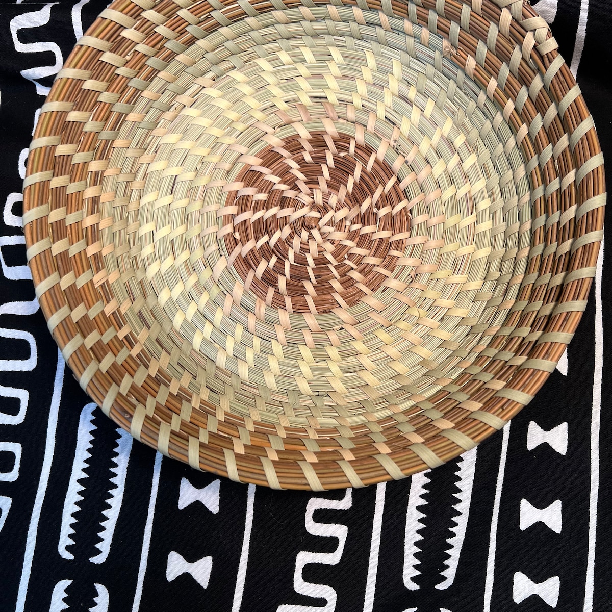 Gullah Catch All Sweetgrass and Bulrush Hand Woven Basket