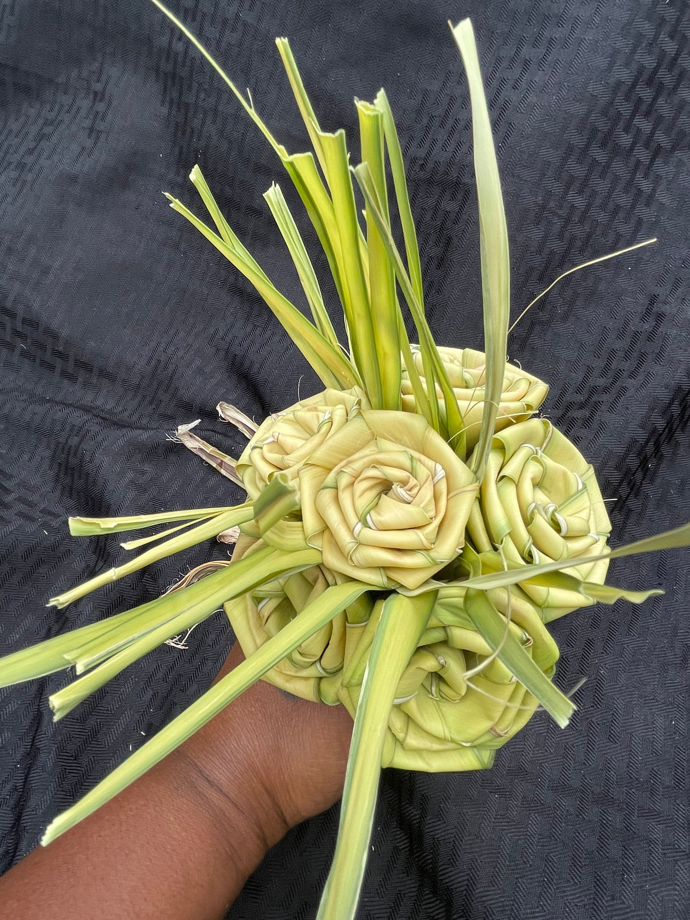 Fresh Palmetto Roses Bouquet 6 | Etsy
