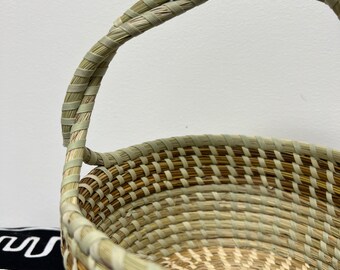 Gullah Wrapped handle Sweetgrass medium sided basket made in Charleston South Carolina