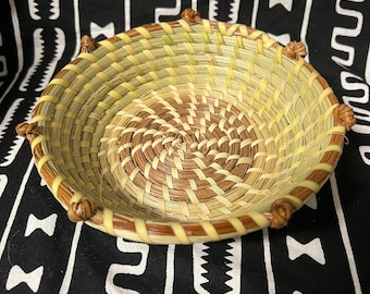 Small Gullah Catch All Sweetgrass Basket with love knots hand sewn in Charleston South Carolina