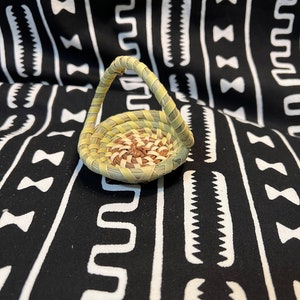 Mini Twisted handle Gullah Keepsake napkin holder ornament basket made in Charleston South image 1