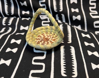 Mini Twisted handle Gullah Keepsake napkin holder ornament basket made in Charleston South