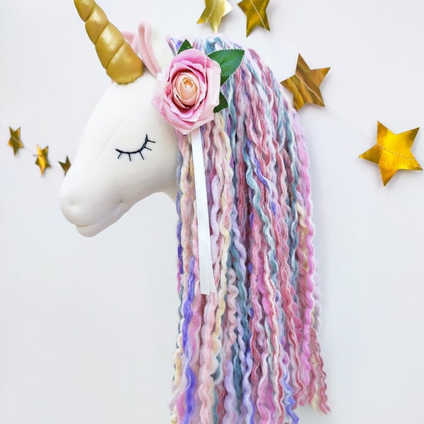 Peluche licorne arc-en-ciel à fixer au mur, tête murale de licorne, cadeau d'anniversaire de baby shower en peluche pour chambre d'enfant, suspension murale, têtes d'animaux