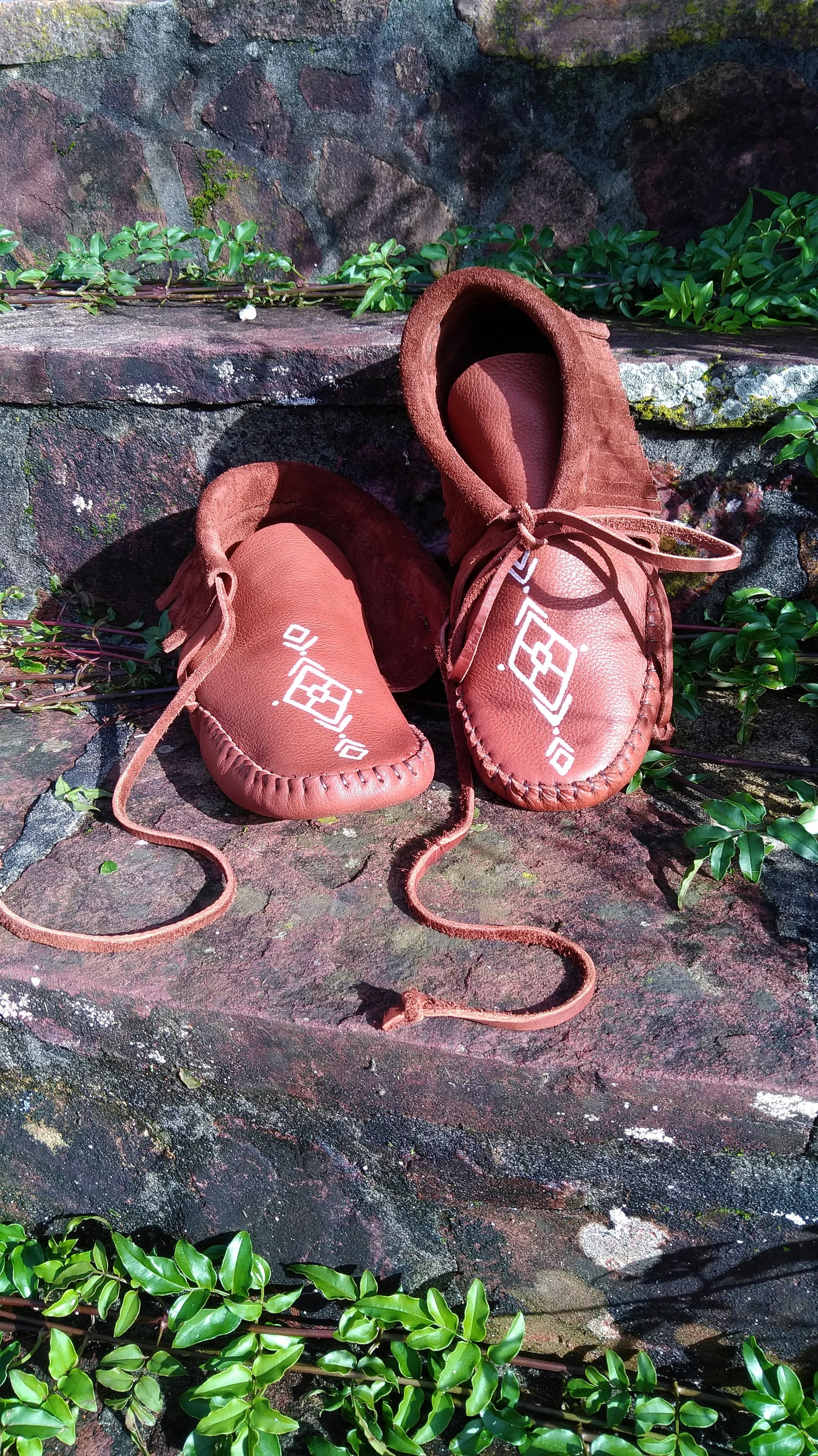 Handmade Grounding shoes for woman// Handmade Painted leather Etsy