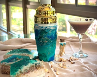 Espresso Martini Gift Set | Beach Cocktail Shaker & Coffee Candle Gift Box | Unique Mother’s Day Gift for Her | Coastal Bar Martini Gift