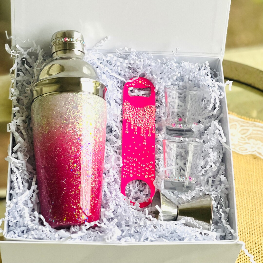 Cocktail Shaker With Bar Accessories, Personalized Cocktail Shaker Set, Custom Cocktail Shaker