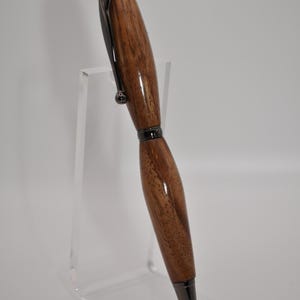 Walnoothouten pen