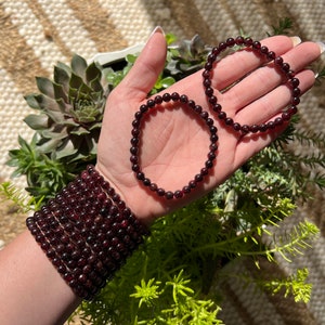 ONE All Natural 6mm 7.5&quot; Red Garnet Crystal Stretch Bracelet