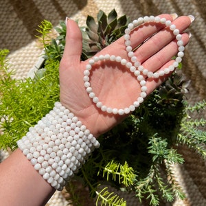 ONE All Natural 6mm 7.5” Moonstone Crystal Stretch Bracelet