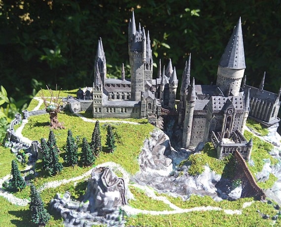 Ho scale cheap hogwarts castle