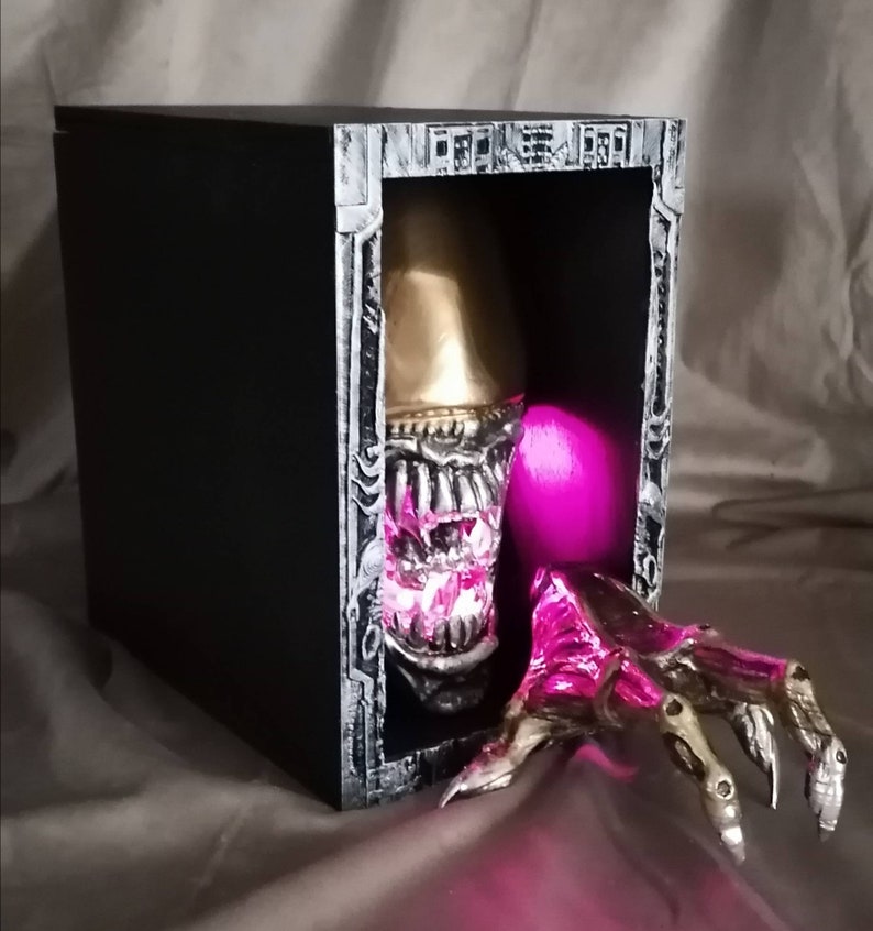 Book Nook Shelf Insert Alien Xenomorph, Bookend Etsy