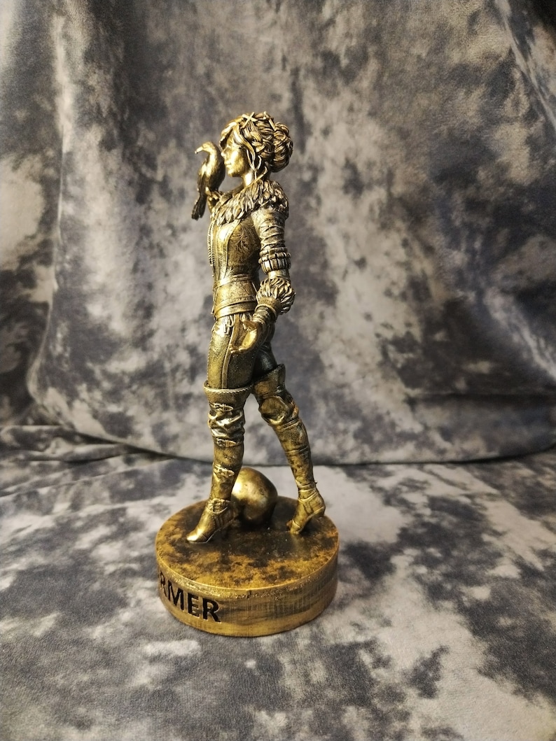 Statue de Mylène Farmer 18cm image 10
