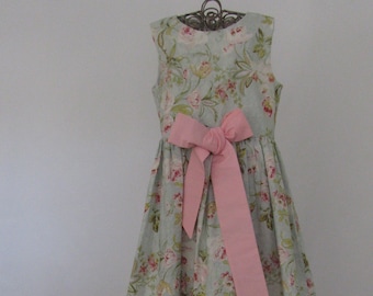 Girl&#39;s Dress