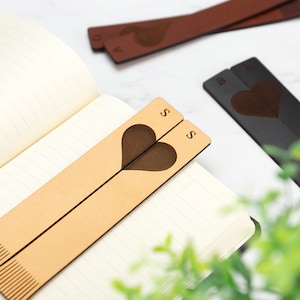 Personalised Leather Bookmark Set With Heart & Initials Laser Cut Handmade Gift Birthday Christmas Anniversary image 4