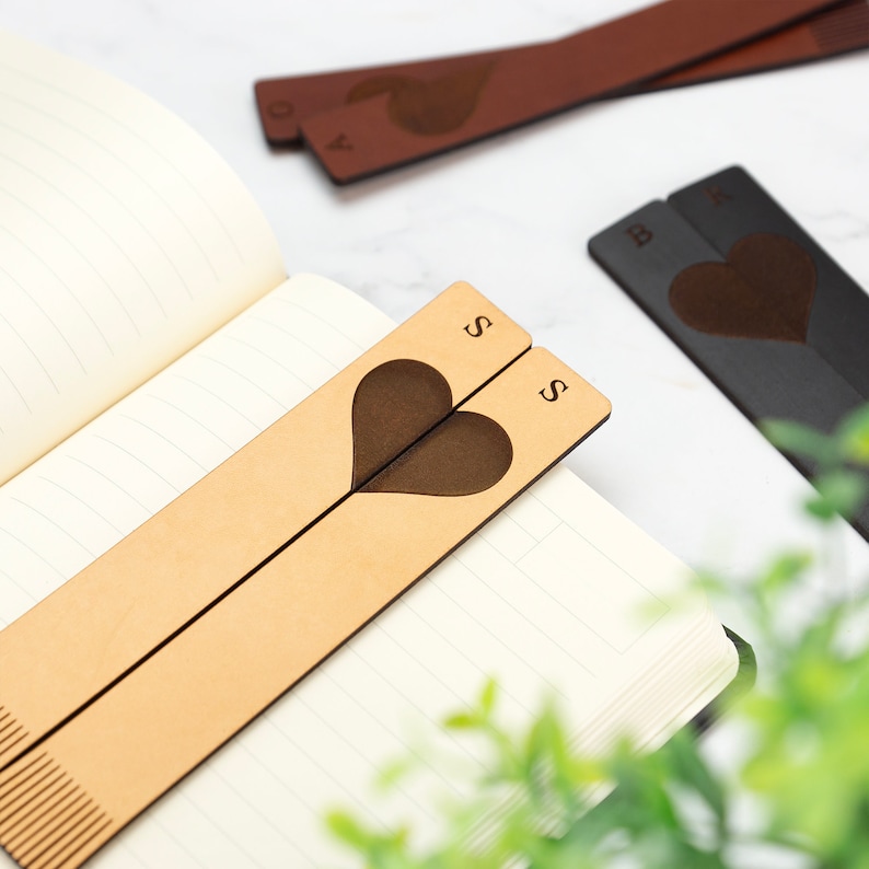 Personalised Leather Bookmark Set With Heart & Initials Laser Cut Handmade Gift Birthday Christmas Anniversary image 4