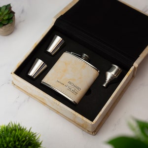 Coffret cadeau hipflask en cuir personnalisé 6oz marié mariage cerf marié meilleur homme whisky en cuir pour lui cadeau d'anniversaire de Noël Light Marble