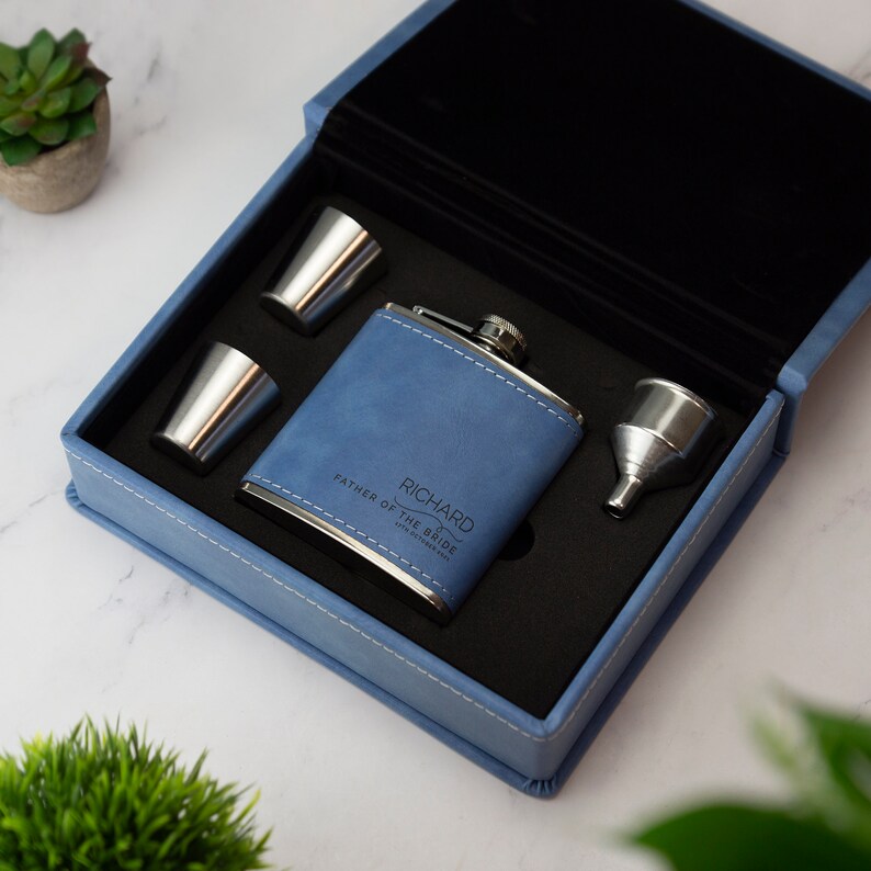 Coffret cadeau hipflask en cuir personnalisé 6oz marié mariage cerf marié meilleur homme whisky en cuir pour lui cadeau d'anniversaire de Noël Bleu