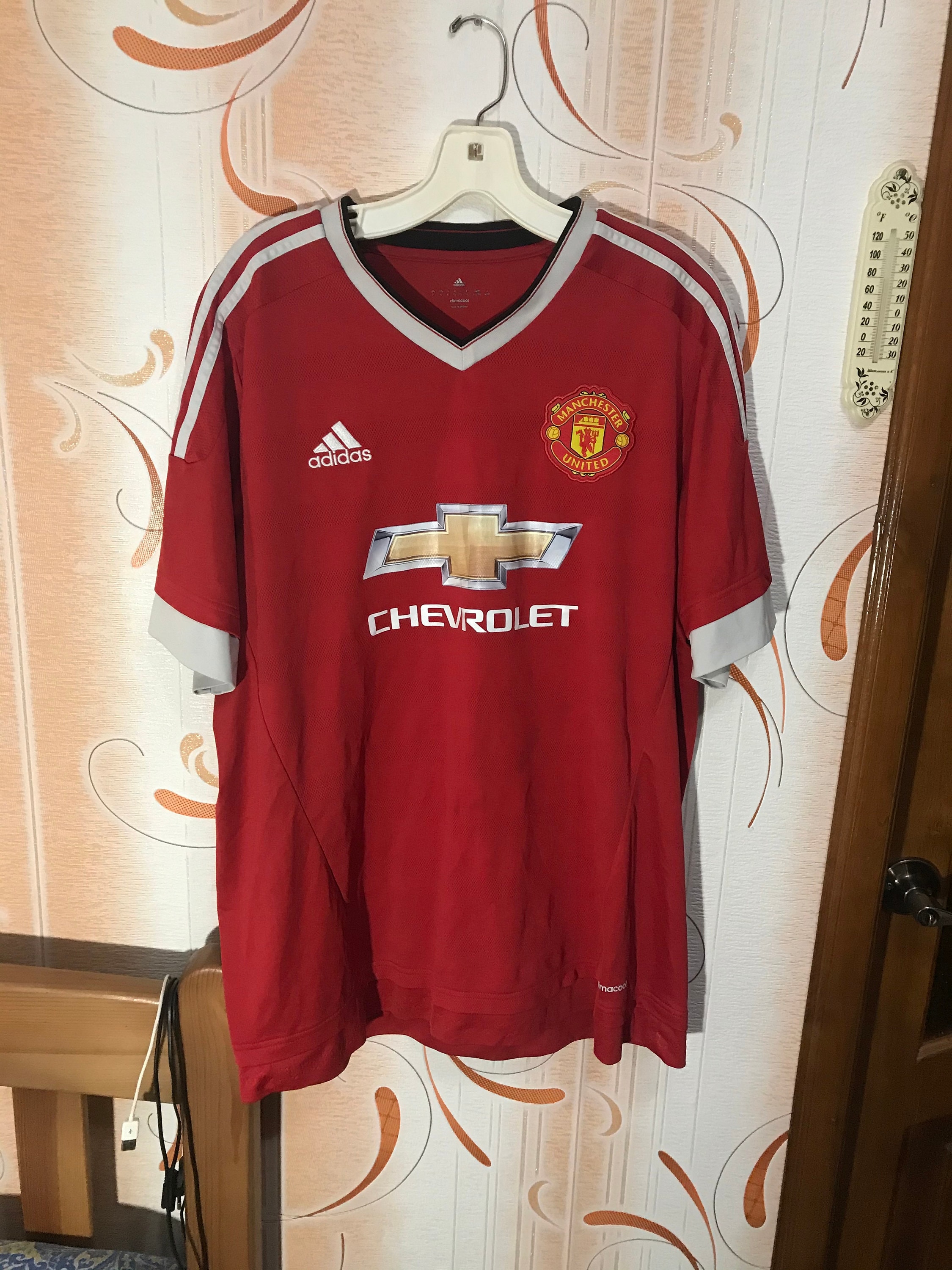 Manchester United 2015-16 Home Kit