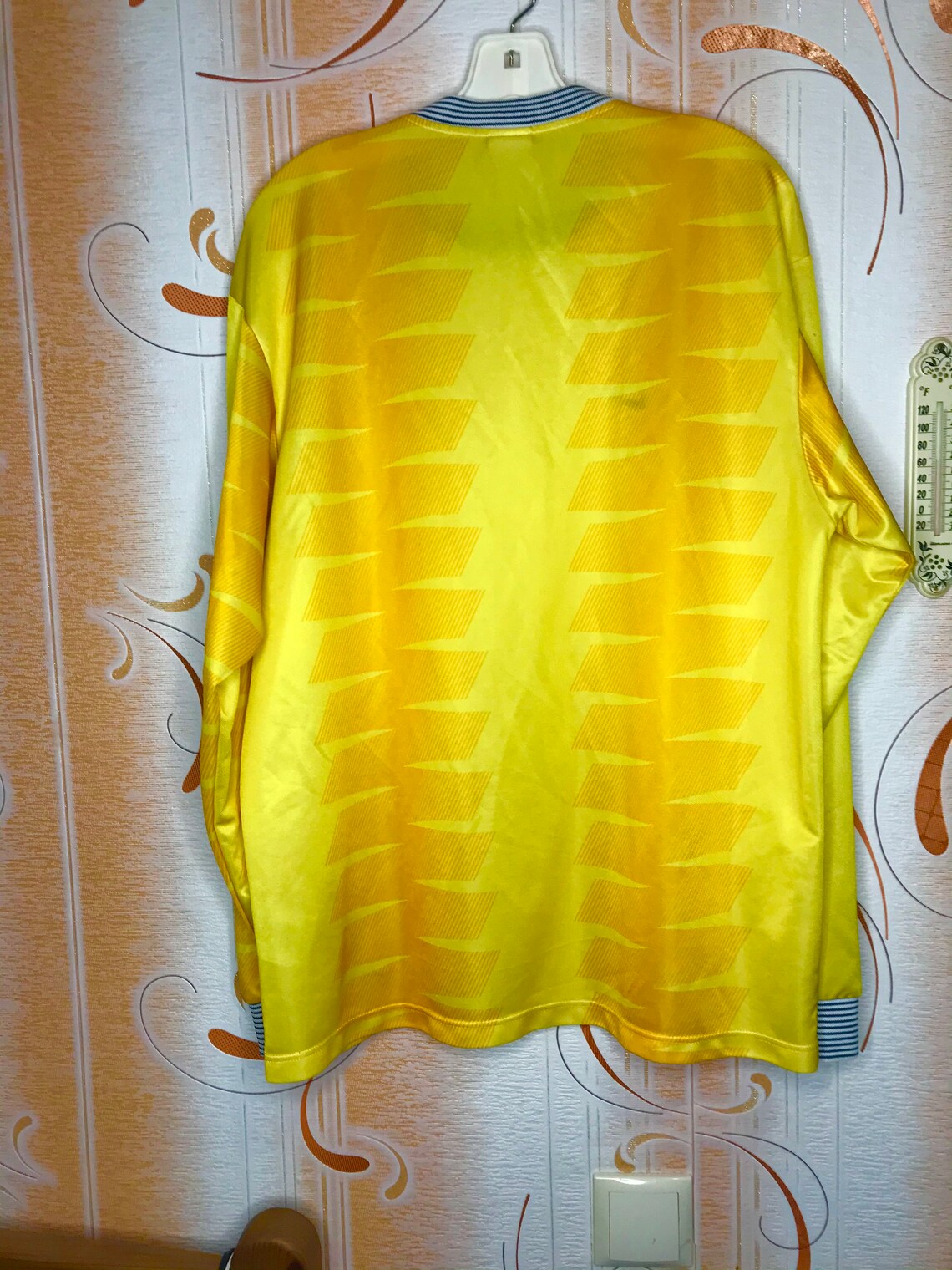 v neck nike sweater